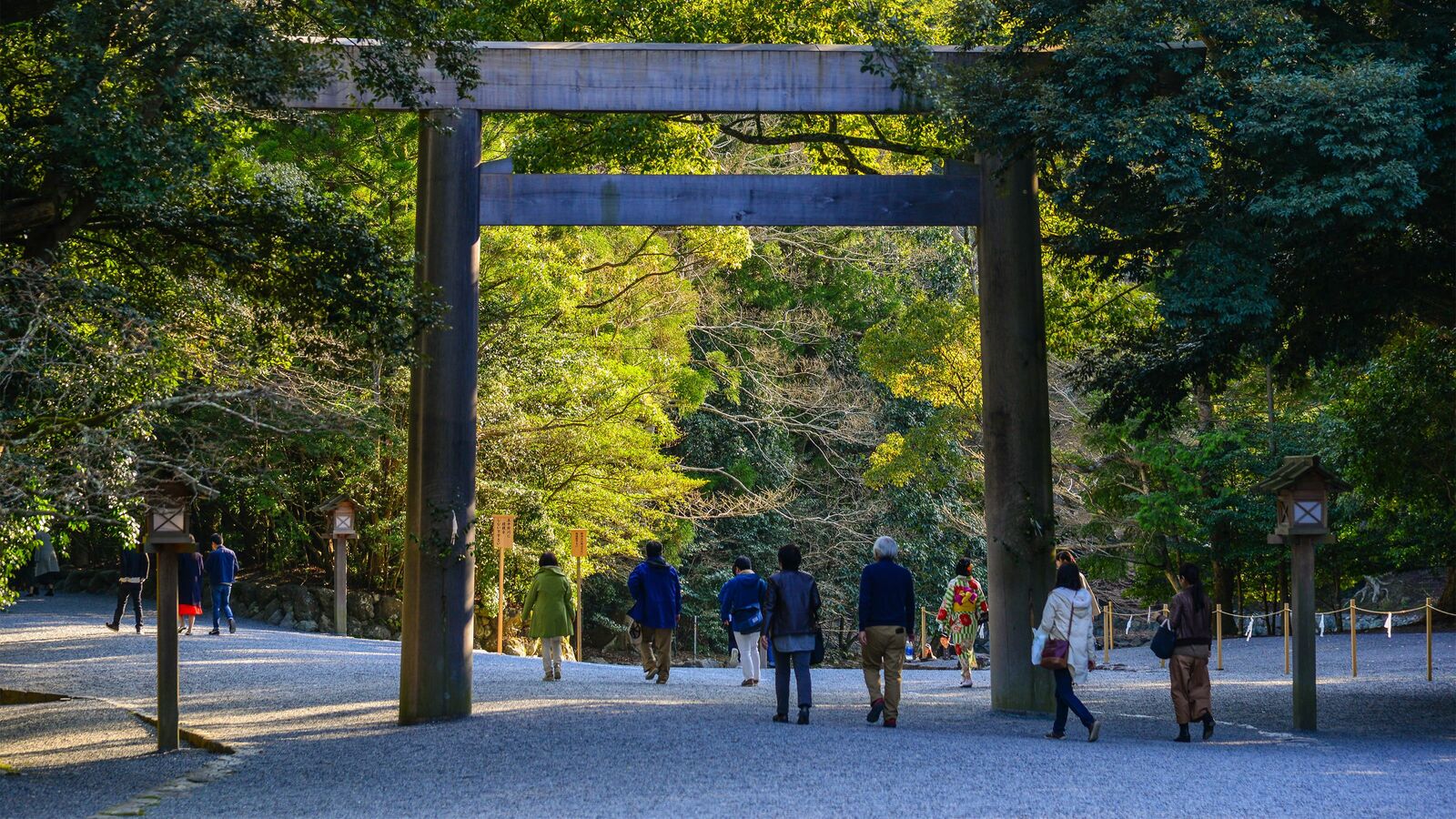 なぜ｢伊勢神宮は男女で参拝するな｣という誤解が広まったのか…｢女神が嫉妬するから｣が誤りである理由 ｢精進落とし｣という言葉の意味をご存じか