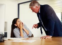 女性部下を別室に呼び注意するとアウトか