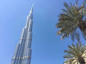 富裕なドバイの象徴、世界一高いタワー「バージュ・カリファ」