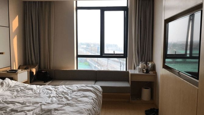 隔離されていたホテルの一室