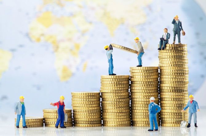 積み上げられたコイン