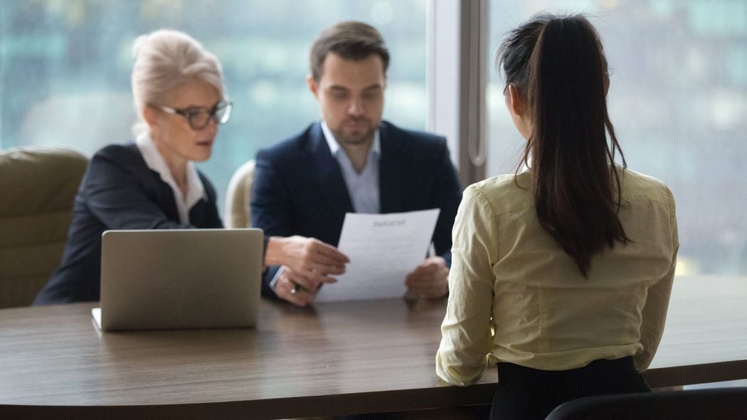 ｢これが始まったら確実に落ちる｣面接で一発で不合格が決まる人に共通する"ある話し方" 面接での主語は｢私｣ではなく｢私たち｣を意識すべき