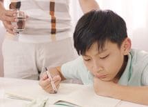 子供を潰してしまう、高学歴な親の口グセ