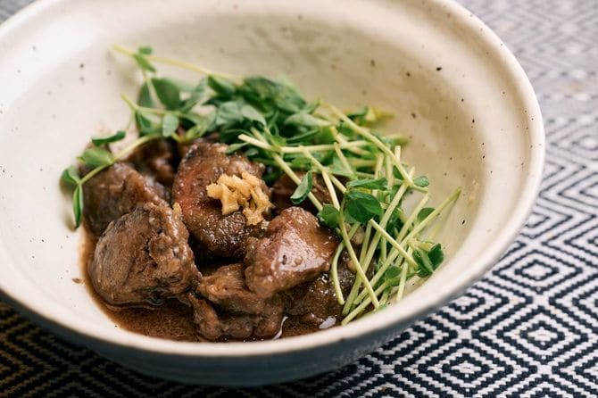 夕ご飯の一品。鶏レバーのワイン煮。約100～150円