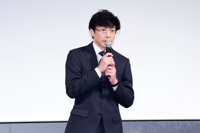 2023年10月2日、新社名「SMILE-UP.」を発表する会見にて