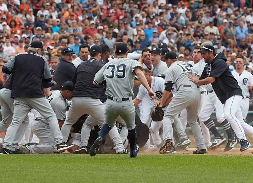野球の乱闘にメジャー選手が積極的なワケ 「やられたらやり返す」精神の徹底
