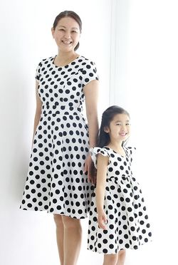 フィットミーのおそろいのワンピースを着る星田さん親子