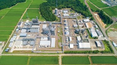 脱石油に向けたCO2資源化技術 ―化学・生物プロセスを中心に― 脱石油100％「CO2プラスチック」第2弾 ～土に・地球に・自然に