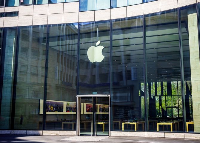 アップル ストアの入り口