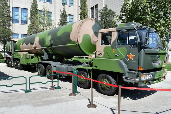 DF-31 大陸間弾道ミサイル（ICBM）