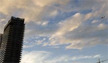 普段使わないものは捨て、泊まるかもしれない子どものための部屋も不要。快適に暮らすためには割り切りも必要だ。