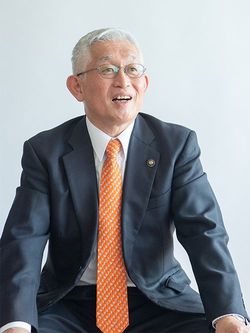 泉房穂・明石市長