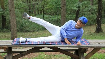 イスから片足で立ち上がって3秒キープできるか…65歳で全身が老化する人､90歳になっても元気な人の違い