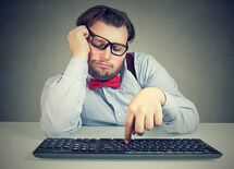 "グズな人"ほど車や腕時計を欲しがるワケ