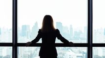 50代以降では男性よりも｢仕事での成長意欲｣が強い…データで分かった｢定年前後の女性｣をめぐる残念な現実