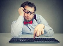 "グズな人"ほど車や腕時計を欲しがるワケ