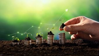 現金1000万は10年後に817万、30年後に545万に…"5年で20％超リターン"もある新NISA｢つみたて投資枠｣厳選12