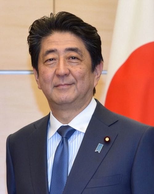2017年3月、首相在任中の安倍晋三氏