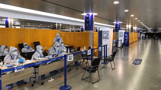 上海の空港に到着後、居住地区ごとにヒアリングを受ける