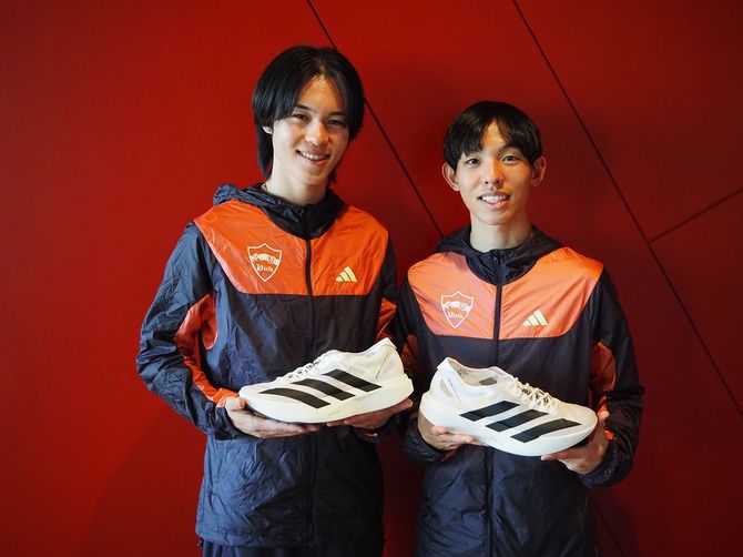 左が青学大の太田蒼生選手、右が黒田朝日選手