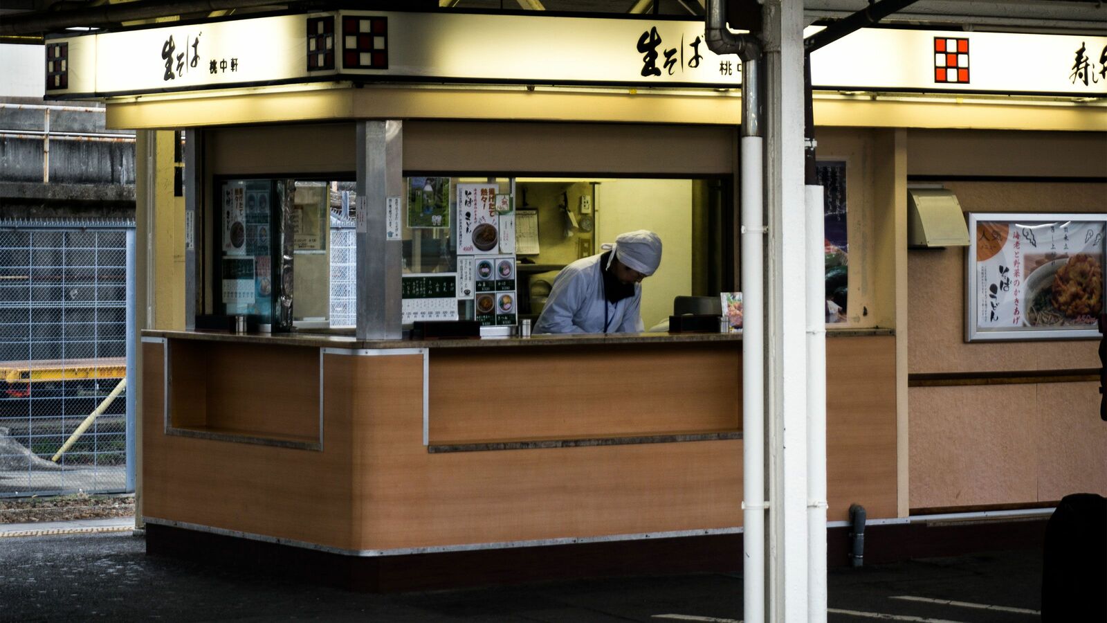 ｢立ち食い蕎麦店｣は影響ないが､｢高級料亭｣は対応必須…インボイス制度で知っておくべき注意点 免税事業者は｢益税｣をとられる上に､事務作業も増加