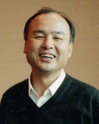 <strong>ソフトバンク 孫 正義社長</strong><br>1957年、佐賀県生まれ。80年にソフトバンクの前身「ユニソン・ワールド」を設立。2001年に開始したADSL接続サービス「Yahoo!BB」を皮切りに、通信事業へ参入。売上高2兆7000億円（08年3月期）を超える企業に成長させた。
