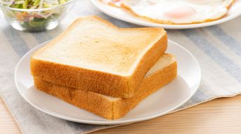 ｢10万人の胃腸を診た専門医が警鐘｣日本人の約5割が毎朝食べている胃腸に最悪の"ある食べ物"