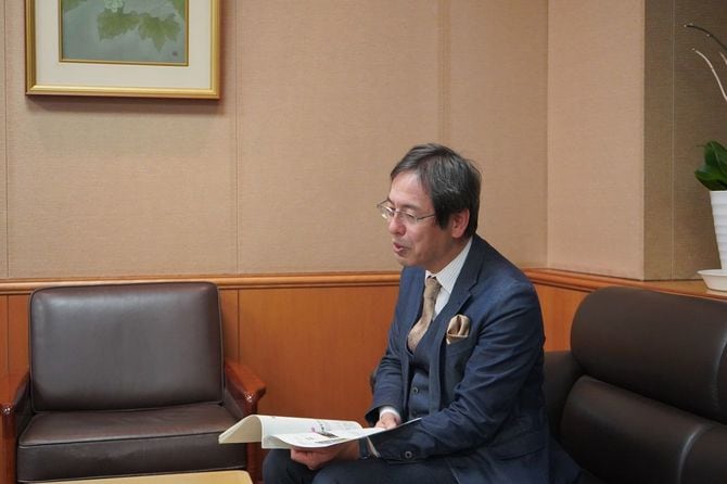 国立情報学研究所の佐藤一郎教授