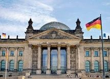 世界から尊敬されるドイツ、警戒される日本