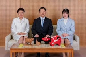 天皇、皇后両陛下と愛子さま。2021年1月