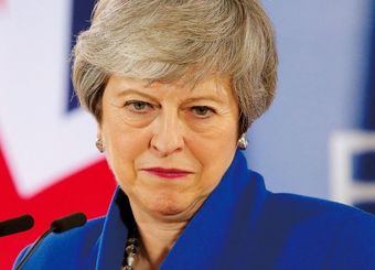 任務に忠実すぎる英メイ首相の七転八倒