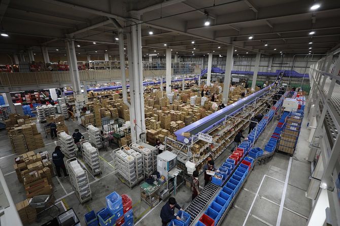 宅配トドックの倉庫