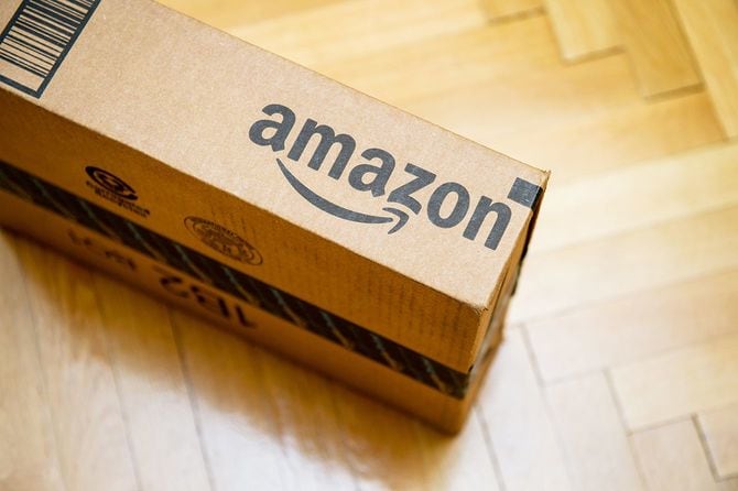 アマゾンの段ボール箱